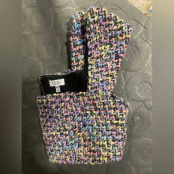 Multi colored crochet crop top. - Picture 4 of 4